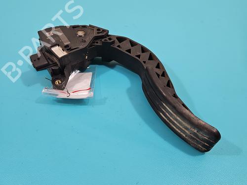 pedal-renault-trafic-iii-van-fg_-2014-38117449 main image
