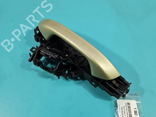 front-right-exterior-door-handle-skoda-superb-iv-estate-nz5-2023-37834867 main image