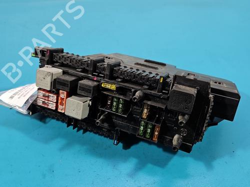 Used Fuse box Fuse box MERCEDES-BENZ C-CLASS (W204) C 200 CDI (204.001) (136 hp) 39911552 39911552