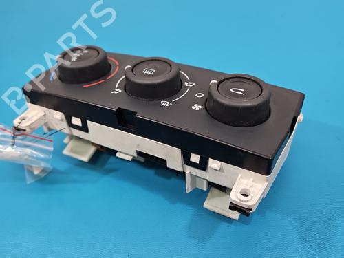 Used Climate control Climate control 38000390 38000390