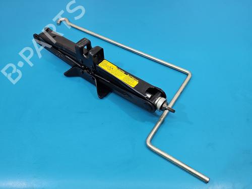 Used Jack Kit Jack Kit TOYOTA AVENSIS Saloon (_T27_) 2.0 D-4D (ADT270_, ADT270R) (126 hp) 39648416 39648416