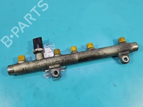 injection-rail-renault-laguna-ii-bg01_-2001-2002-2003-2004-2005-2006-2007-37852290 main image