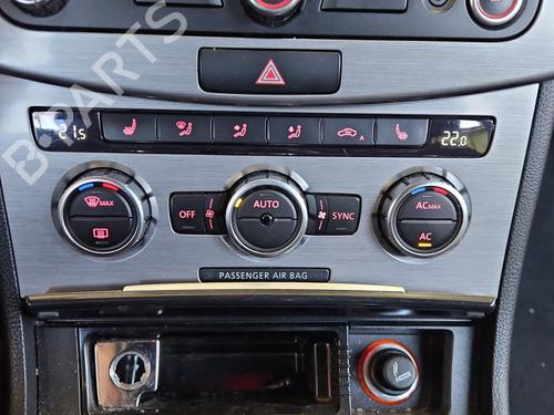 climate-control-vw-cc-b7-358-2011-2012-2013-2014-2015-2016-2017-37991134 main image