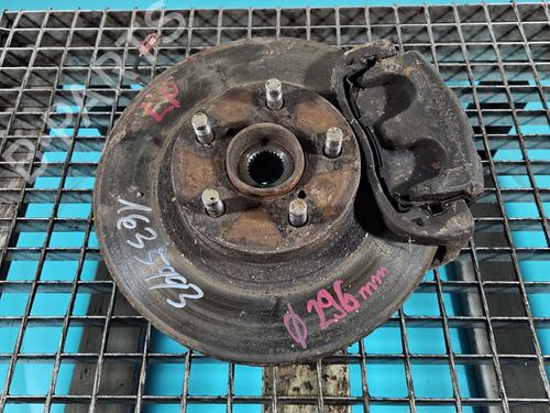 Used Left front steering knuckle Left front steering knuckle SUBARU FORESTER (SG_) 2.0 AWD (SG5) (125 hp) 40256596 40256596