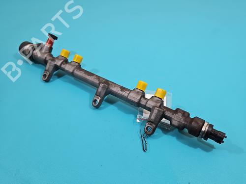 Used Injection rail Injection rail 38145825 38145825