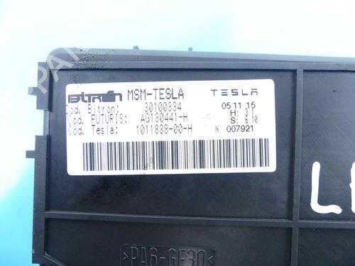 Andre TESLA MODEL S (5YJS) 70D AWD | BP37879932O1 - Image 3