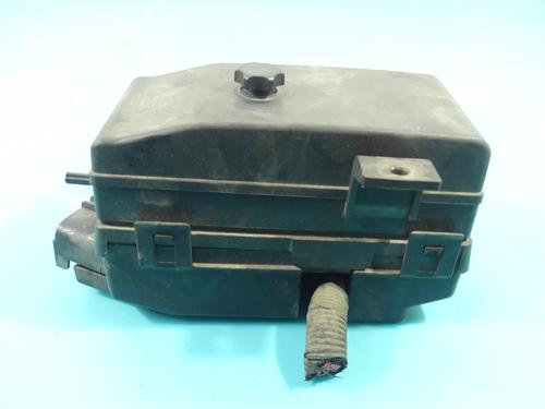 Fuse box HYUNDAI TRAJET (FO) 2.0 CRDi | BP37895516E1 - Image 3
