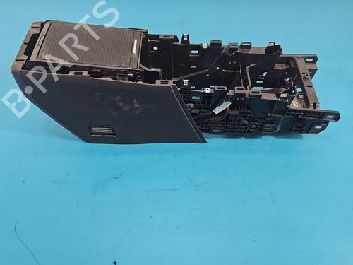Used Armrest / Center console Armrest / Center console 37829949 37829949