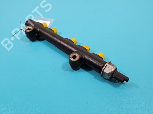 Used Injection rail Injection rail 38117836 38117836