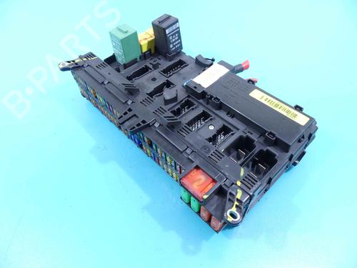 Used Fuse box Fuse box 37889124 37889124