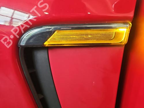 left-front-indicator-porsche-panamera-970-2009-2010-2011-2012-2013-2014-2015-2016-2017-38145908 main image