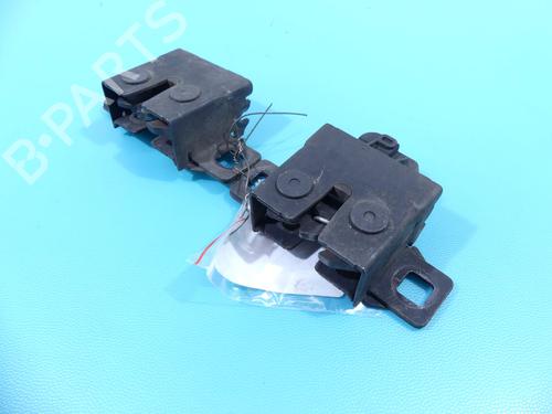 hood-lock-jaguar-f-pace-x761-2015-38114988 main image