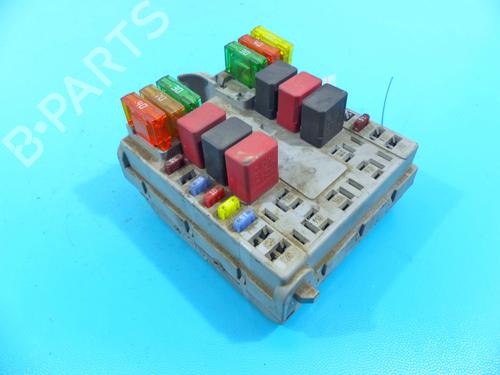 Used Fuse box Fuse box 37882812 37882812