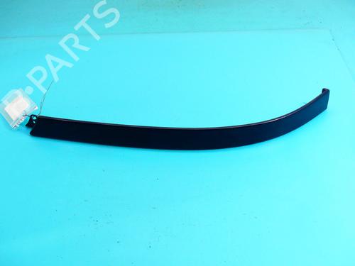 headlight-eyebrow-audi-a8-d2-4d2-4d8-1994-1995-1996-1997-1998-1999-2000-2001-2002-2003-2004-2005-37808232 main image