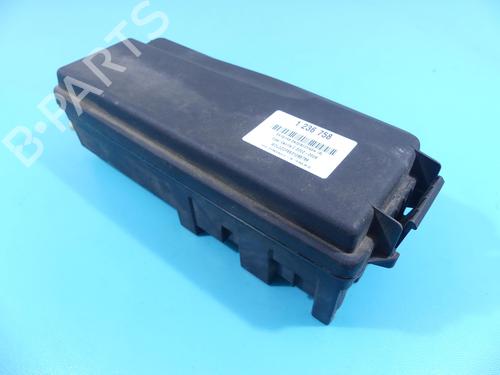 fuse-box-opel-vectra-c-z02-2002-2003-2004-2005-2006-2007-2008-2009-37805783 main image