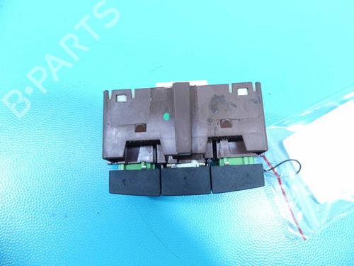 Switch TOYOTA AURIS (_E18_) 1.6 (ZRE181_, ZRE185_, ZRE185R, ZRE181R) | BP37809615I30 - Image 6
