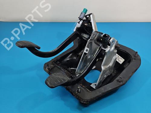 Pedal Pedal OPEL VIVARO A Van (X83) 1.9 DTI (F7) (101 hp) 39169335 39169335