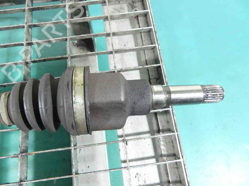 Right front driveshaft PEUGEOT 301 1.2 VTi 72 | BP37881236M39 - Image 3