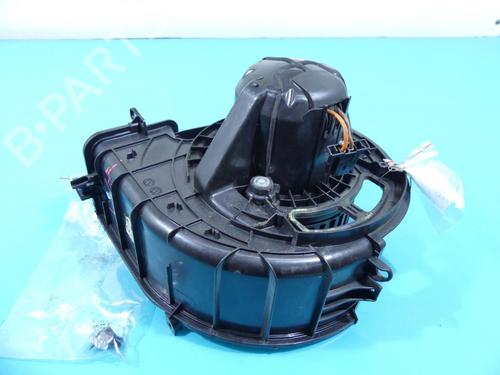 Used Heater blower motor Heater blower motor BMW X5 (E70) xDrive 30 d (235 hp) 37892680 37892680