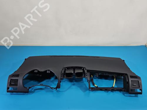 dashboard-toyota-auris-_e15_-2006-2007-2008-2009-2010-2011-2012-2013-37848814 main image