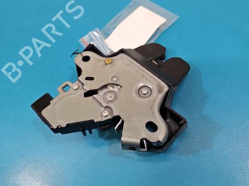 Used Tailgate lock Tailgate lock TOYOTA COROLLA Saloon (_E21_) 1.6 VVTi (ZRE210) (132 hp) 39978909 39978909