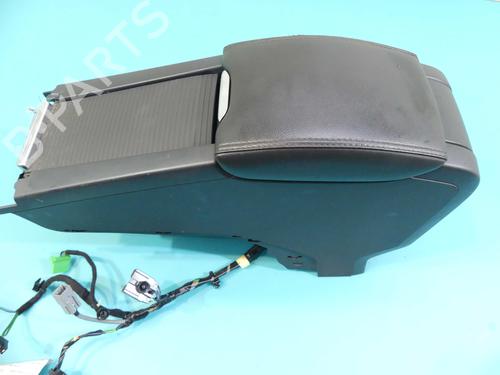 armrest-center-console-volvo-v60-i-155-2010-2011-2012-2013-2014-2015-2016-2017-2018-37885394 main image