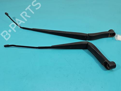 Used Front windshield wiper arm Front windshield wiper arm 37828348 37828348