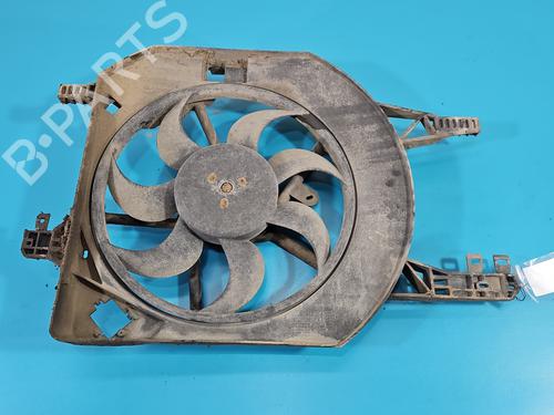 radiator-fan-opel-vivaro-a-van-x83-2001-2002-2003-2004-2005-2006-2007-2008-2009-2010-2011-2012-2013-2014-2015-37850461 main image