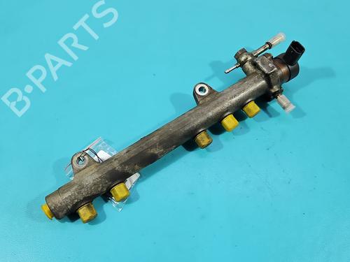 Used Injection rail Injection rail 37842072 37842072