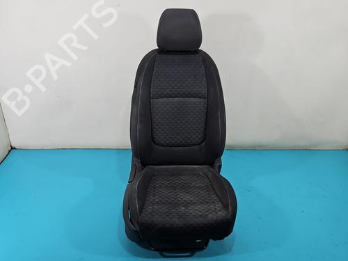 sde-hjre-fortil-kia-rio-iv-yb-sc-fb-2017-38148578 main image