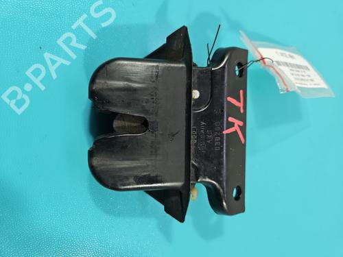 tailgate-lock-audi-a4-b5-8d2-1994-1995-1996-1997-1998-1999-2000-2001-37813705 main image
