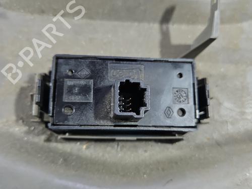 Interior roof light RENAULT MASTER III Platform/Chassis (EV, HV, UV) 2.3 dCi 165 FWD (EV0P, EV0U, EV11, EV12, HV0P, HV0U,... | BP38149605I8 - Image 7