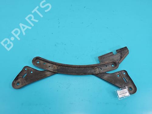 andre-volvo-v40-hatchback-525-2012-2013-2014-2015-2016-2017-2018-2019-38147623 main image