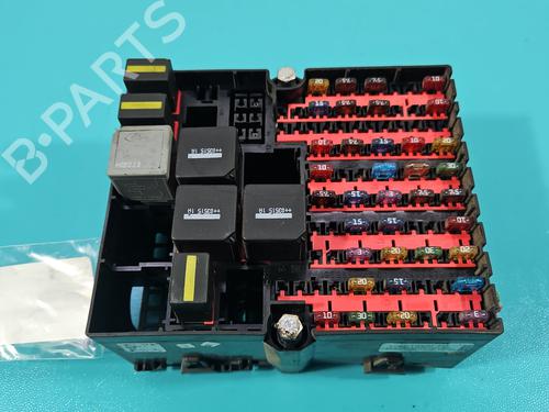 Used Fuse box Fuse box 37821361 37821361