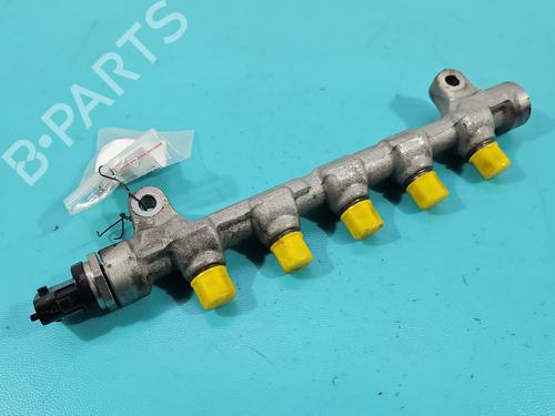 Used Injection rail Injection rail 38147584 38147584