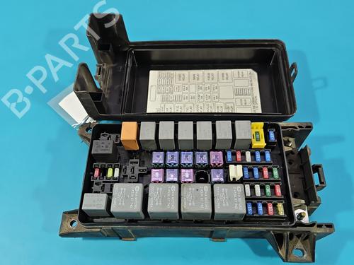 fuse-box-kia-sorento-i-jc-2002-2003-2004-2005-2006-2007-2008-2009-2010-2011-38000503 main image