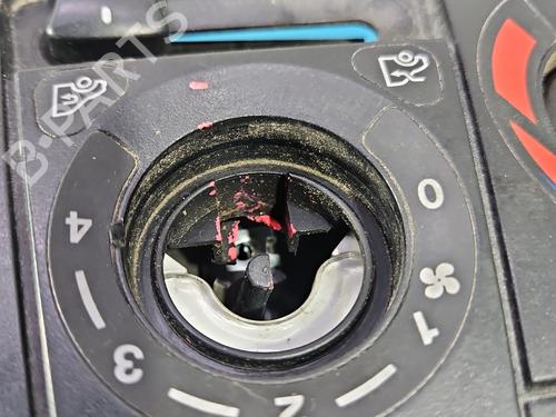 Climate control IVECO DAILY IV Van 35C12 V, 35C12 V/P, 35S12 V, 35S12 V/P | BP39067242I5 - Image 12