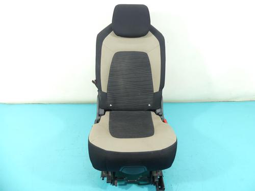 rear-seat-2nd-row-citroen-c4-grand-picasso-ii-da_-de_-2013-37895708 main image