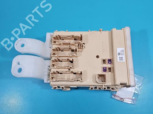 Fuse box TOYOTA AURIS (_E18_) 1.6 (ZRE181_, ZRE185_, ZRE185R, ZRE181R) | BP37815363E1 - Image 2