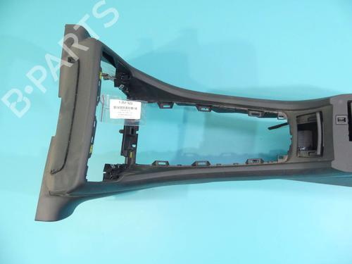 Armrest / Center console CITROËN C5 III Break (RW_) 2.0 HDi 140 | BP37806154I20 - Image 3