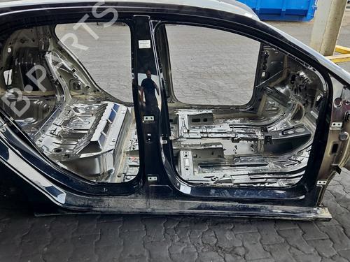 Used Right sideskirt Right sideskirt 37842520 37842520