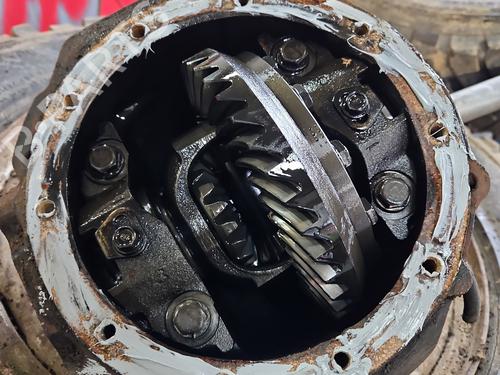 Used Front differential Front differential 37842244 37842244