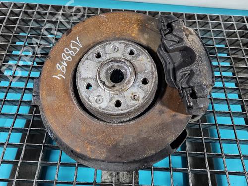 Used Right front steering knuckle Right front steering knuckle CITROËN C5 III Break (RW_) 2.0 HDi 140 (140 hp) 40258802 40258802