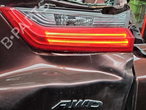 right-tailgate-light-honda-cr-v-v-rw_-rt_-2016-37856448 main image