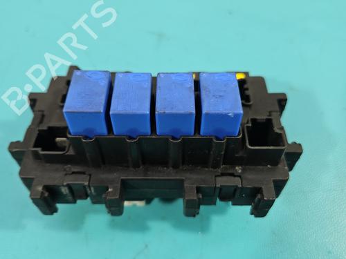 Fuse box RENAULT KOLEOS I (HY_) 2.5 (HY0C, HY0N) | BP38139304E1 - Image 3