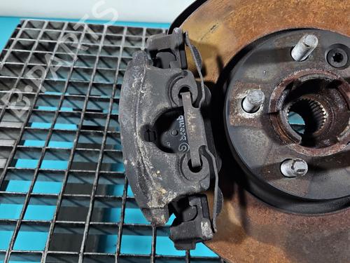 Used Left front brake caliper Left front brake caliper LAND ROVER RANGE ROVER EVOQUE (L538) 2.0 4x4 (241 hp) 39747729 39747729