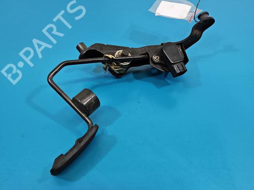 pedal-toyota-rav-4-ii-_a2_-2000-2001-2002-2003-2004-2005-37851743 main image