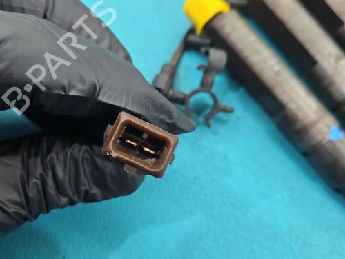 Injector VW GOLF IV Variant (1J5) 1.6 | BP37811010M100 - Image 2