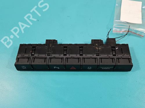 Warning switch SKODA KAROQ (NU7, ND7) 1.5 TSI | BP38130642I22  - Image 8