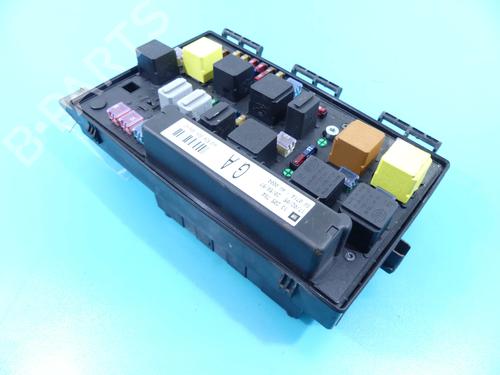 Used Fuse box Fuse box 37888598 37888598